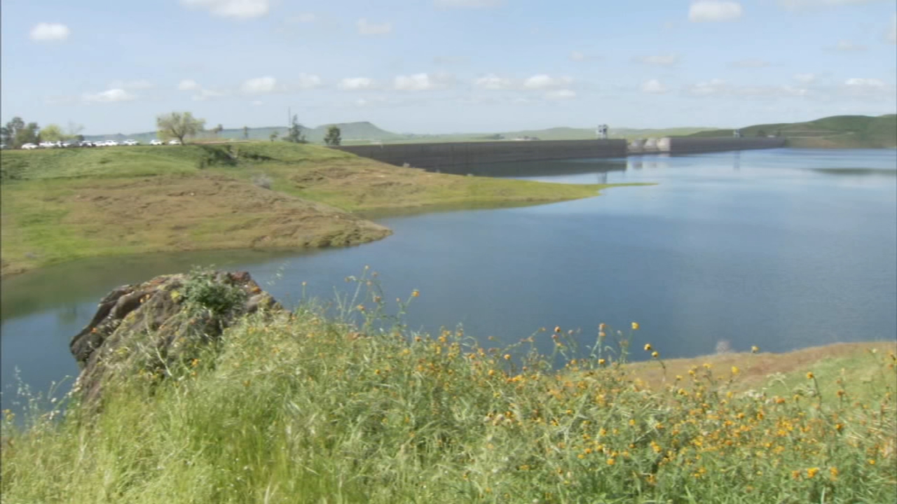 Congressmen working to find ways to repair aging California canals
