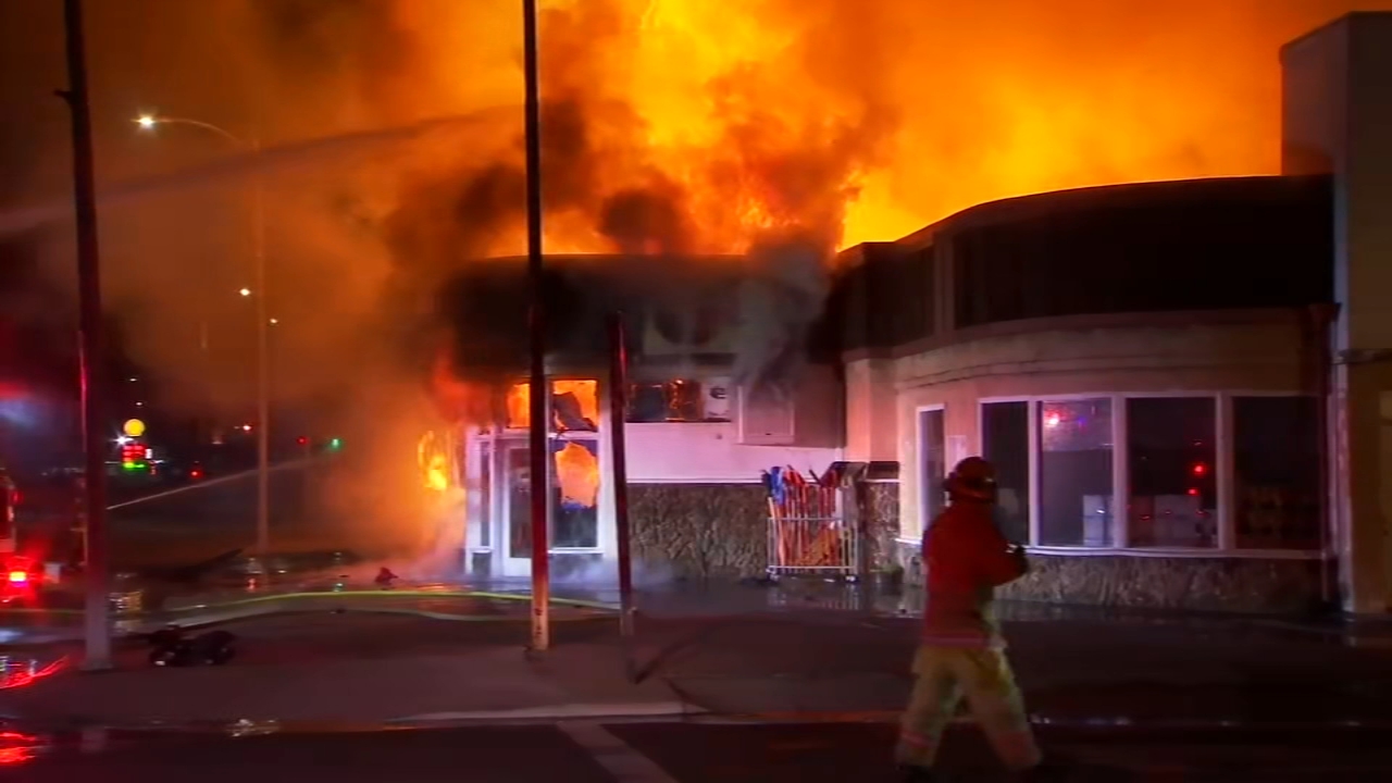 Large fire destroys 2 businesses in Chowchilla