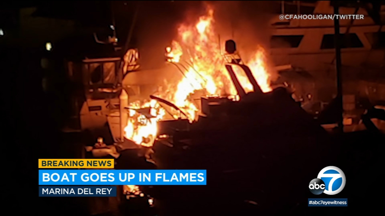 Fire destroys boat docked at Marina del Rey