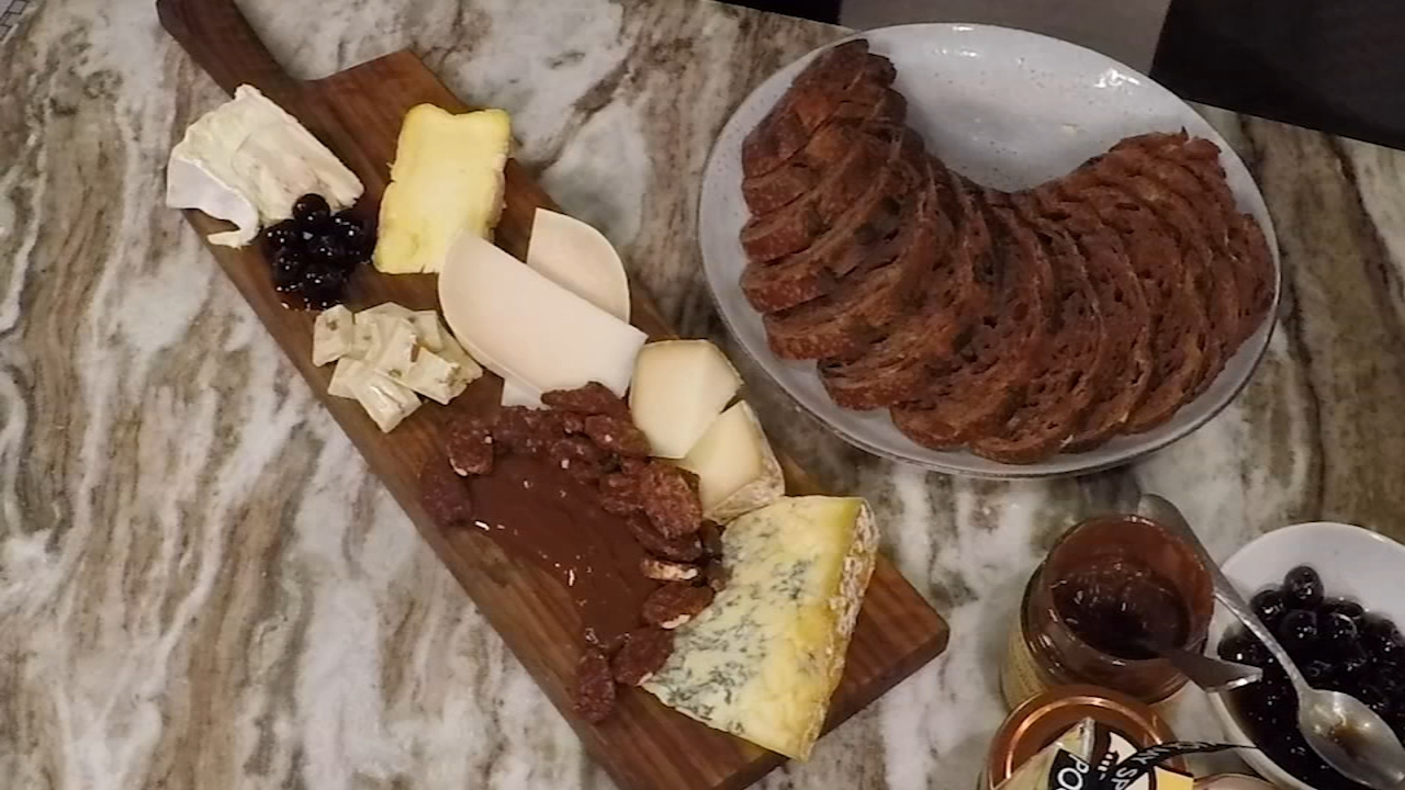 6 Minute Meal: DiBruno's Chocolate & Cheese Board
