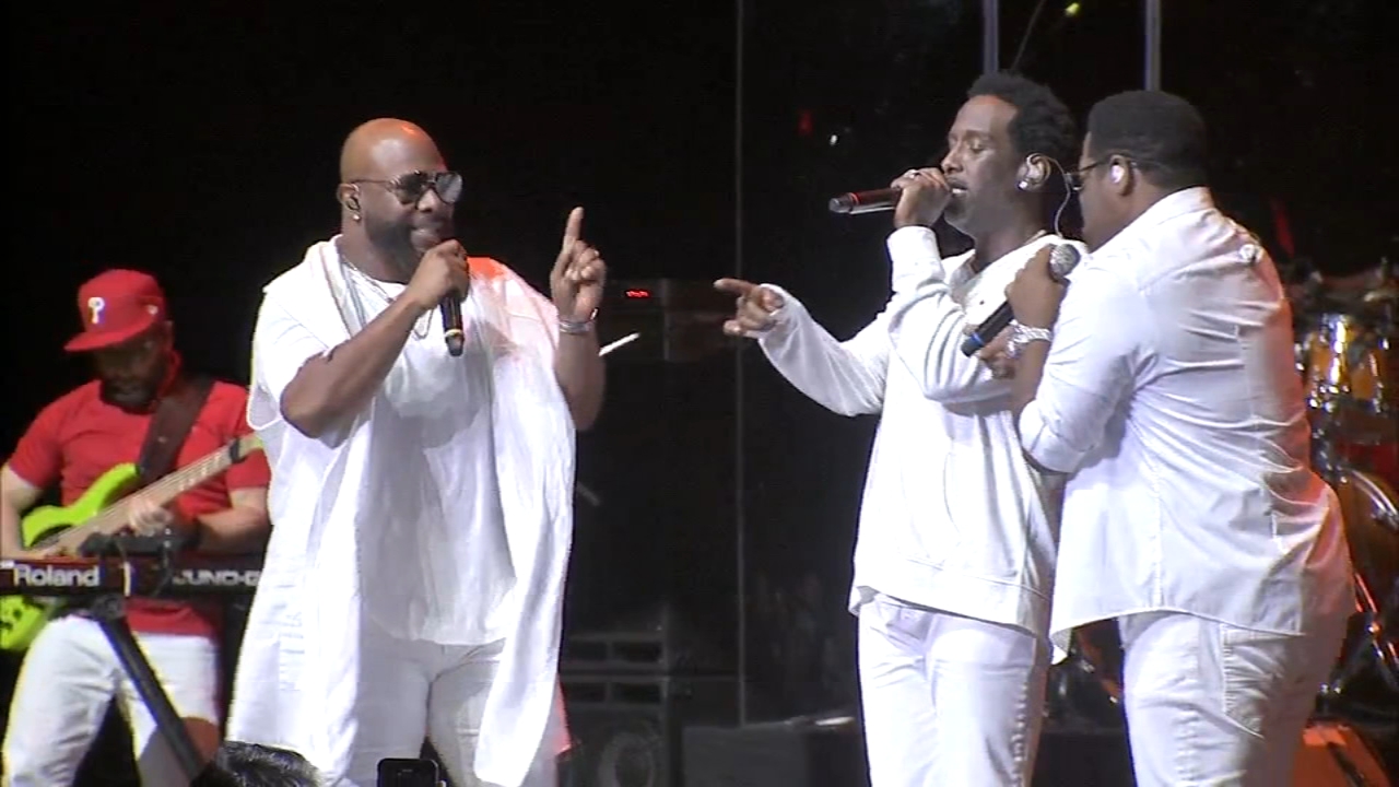 Boyz II Men performs at The Met