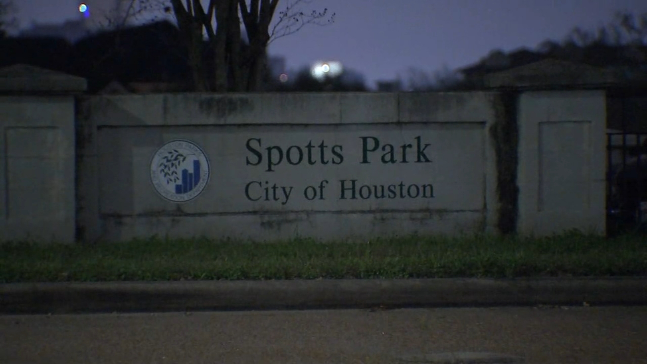 Suspects with AK47 shoot at police, officials say