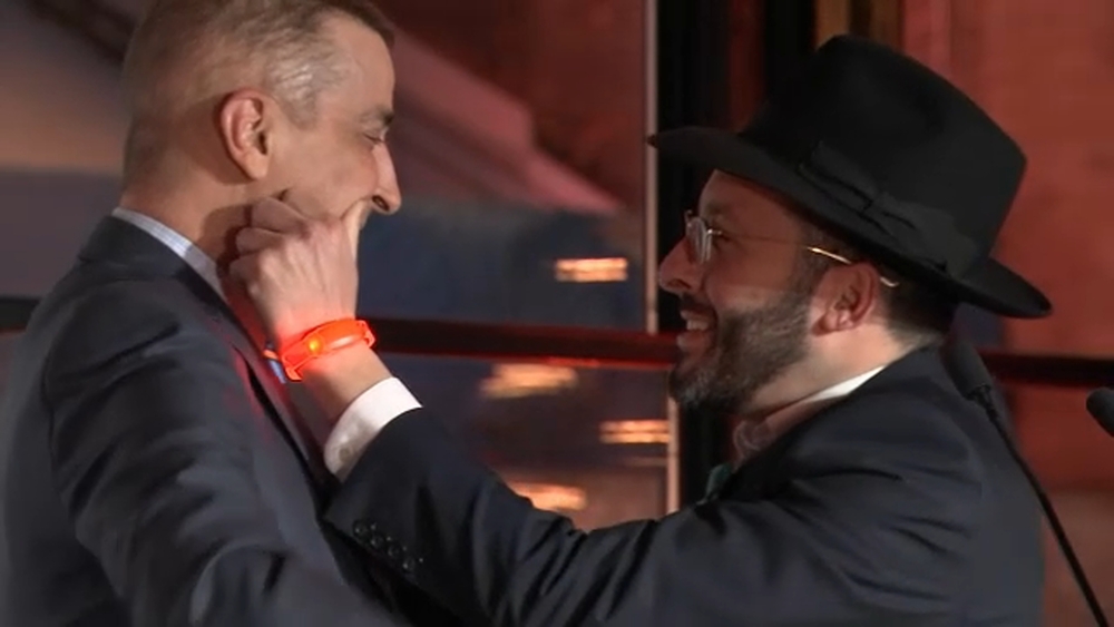 Man with leukemia finally meets stranger who donated bone marrow