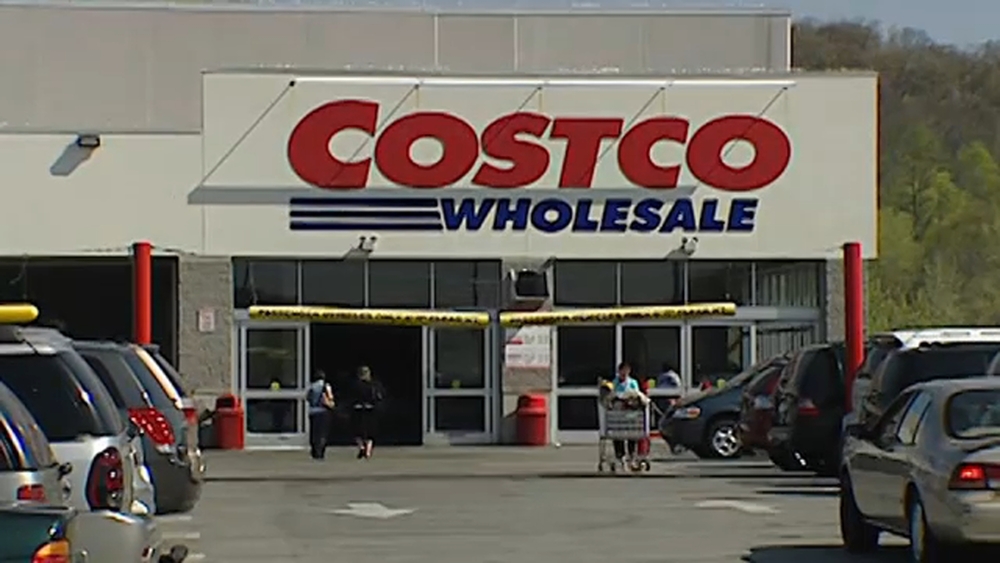 Costco cracking down on food court access