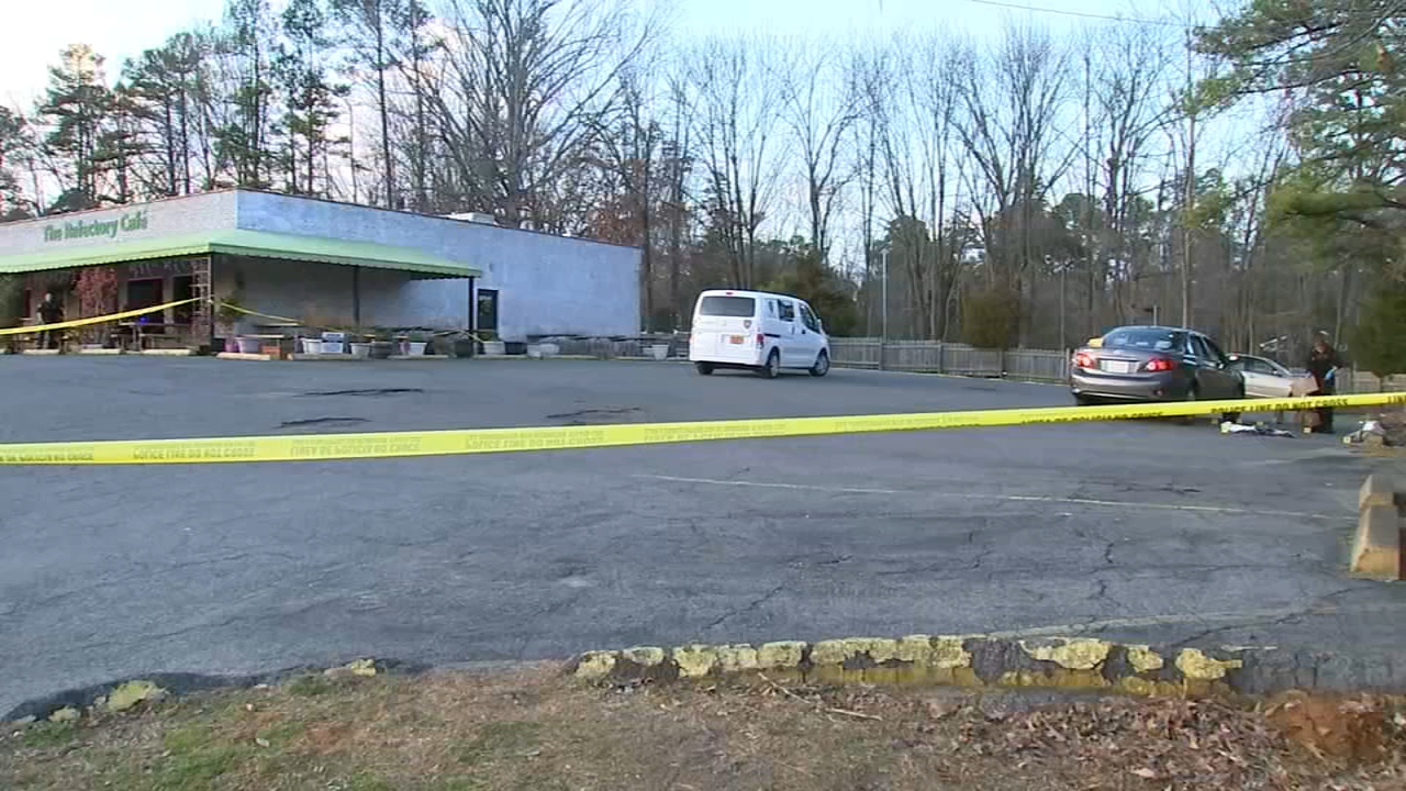 2 injured in shooting near Durham restaurant, police investigating