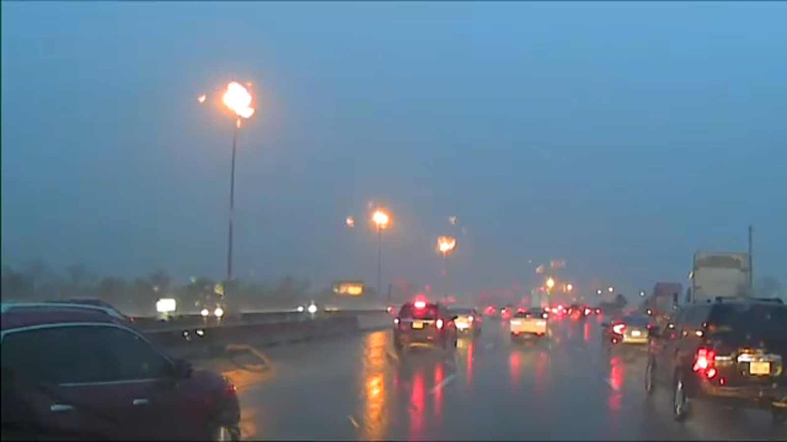 HOUSTON WEATHER Scattered rain Monday with a light freeze at the end