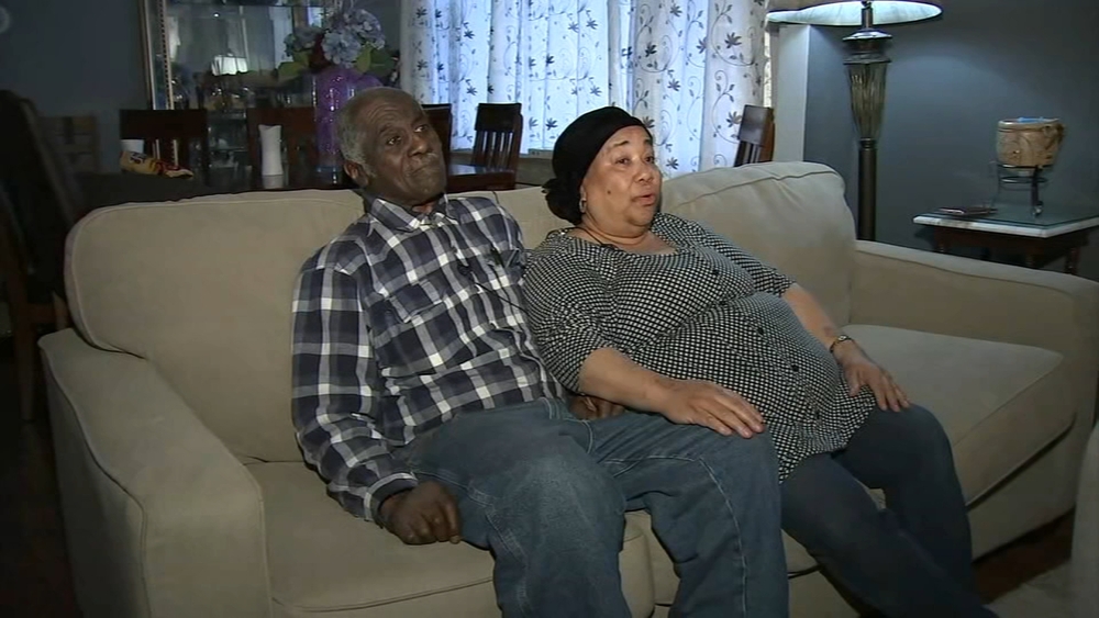 Elderly couple swarmed by police in case of mistaken identity in Oak Park