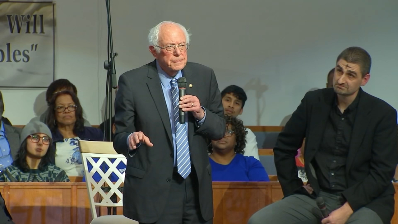 Bernie Sanders discusses poverty with Rev. Barber in Goldsboro