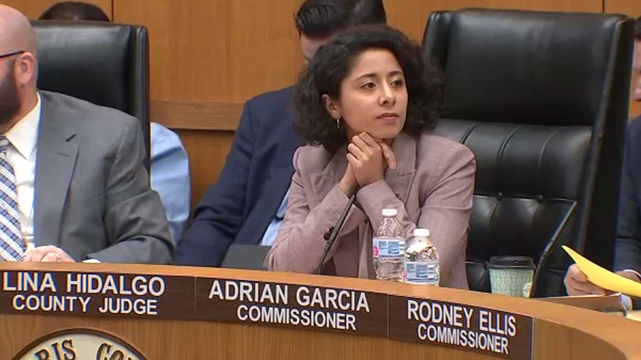 Harris County leaders approve immigrant defense fund