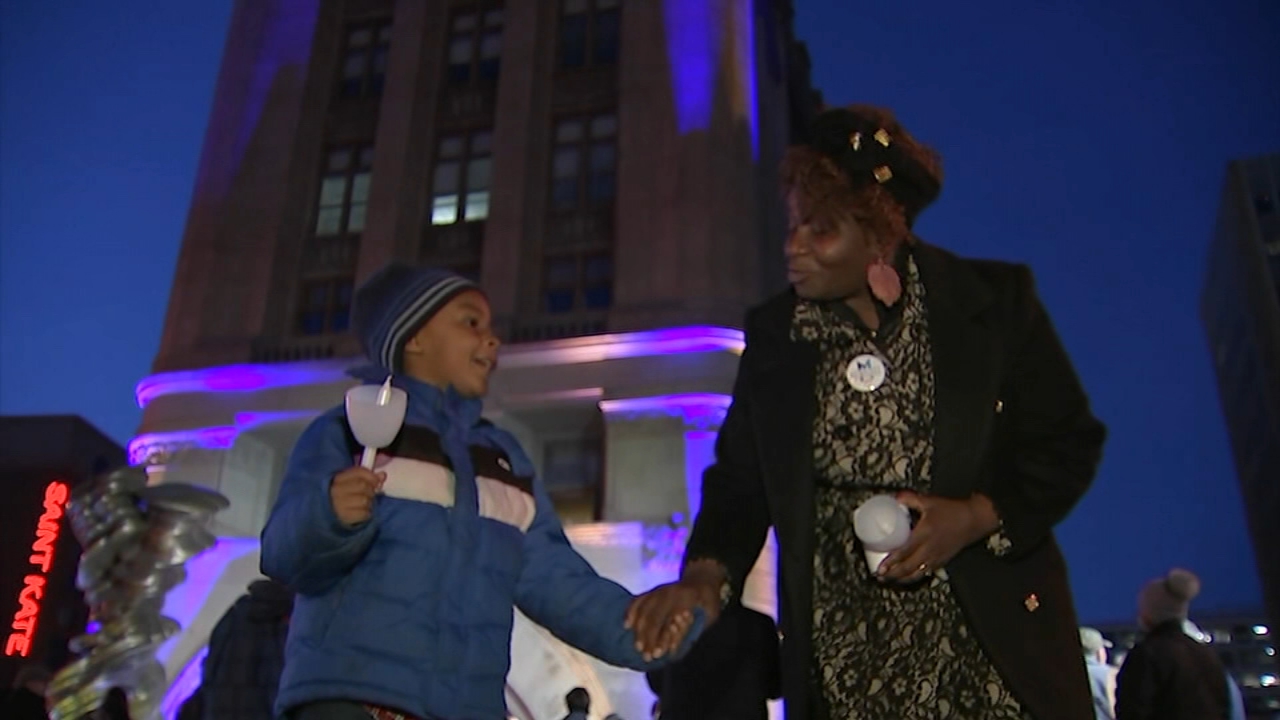 Milwaukee community stands together in wake of workplace shooting at Molson Coors that left 6 dead, including shooter