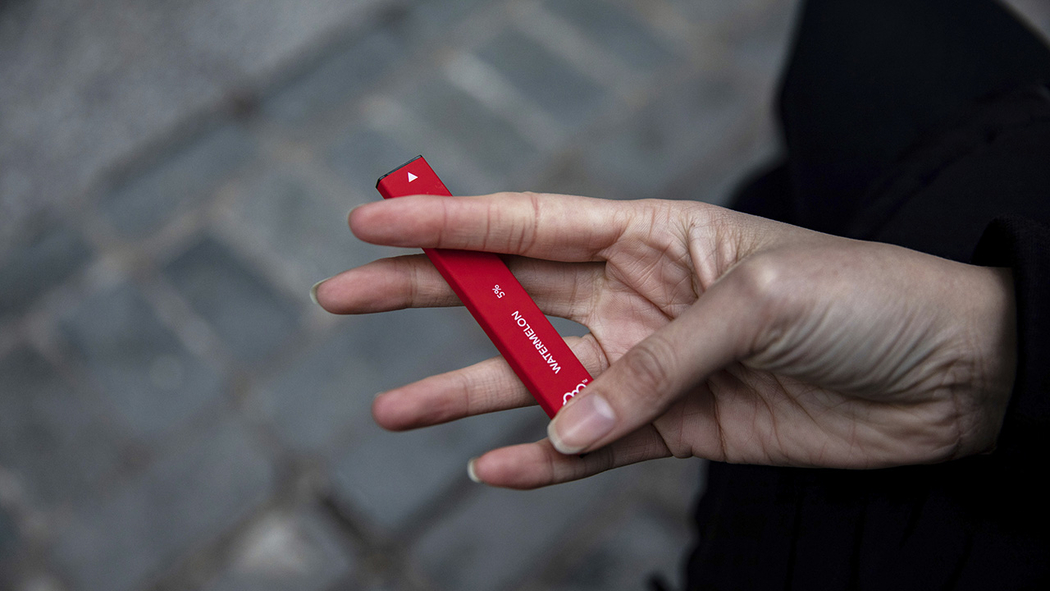 disposable vape ban loophole Teens start using disposable vapes as loophole to flavored e-cig ban