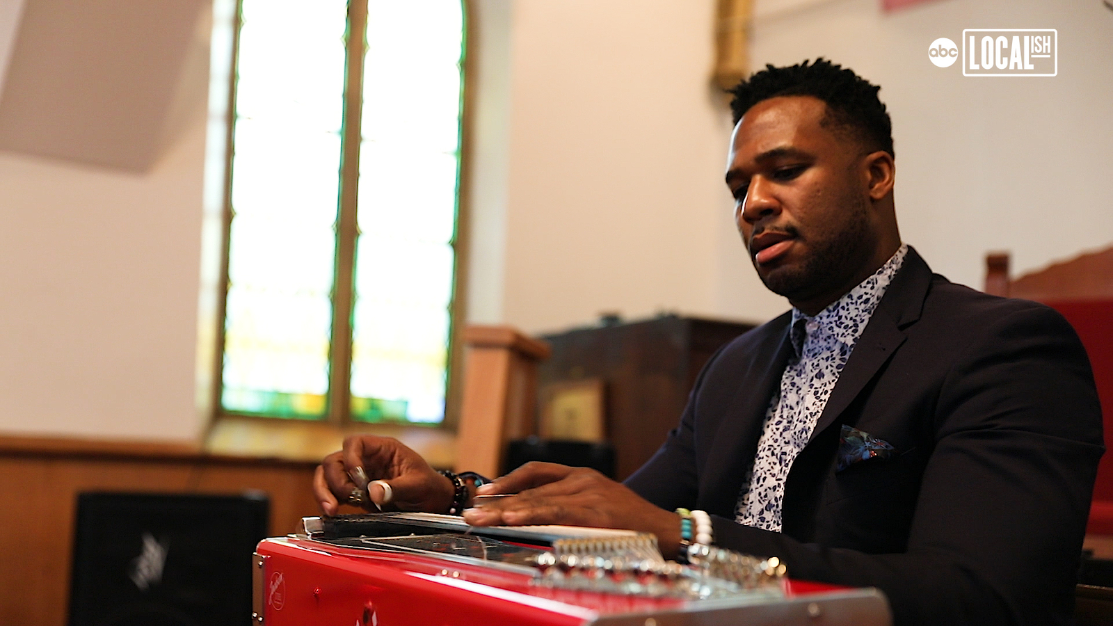Prodigy Robert Randolph shares musical journey with pedal steel guitar