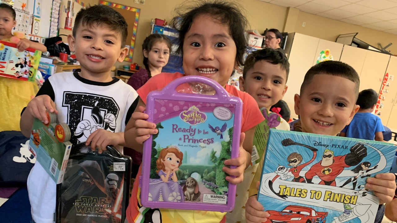 ABC13 surprises students with 10,000 new Disney books