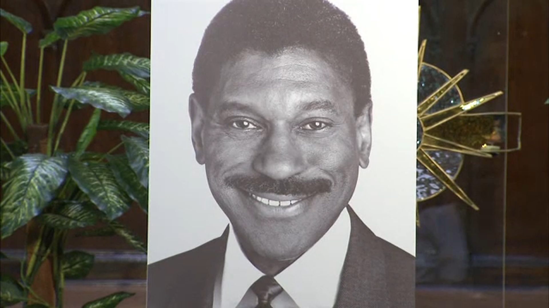 Longtime ABC7 reporter Bob Petty memorialized in Bronzeville