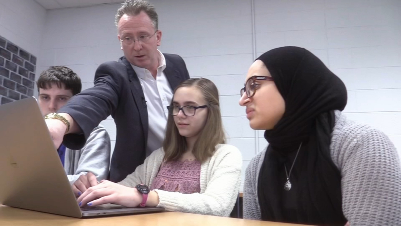 Coronavirus news: As schools turn to remote learning amid COVID-19 ...