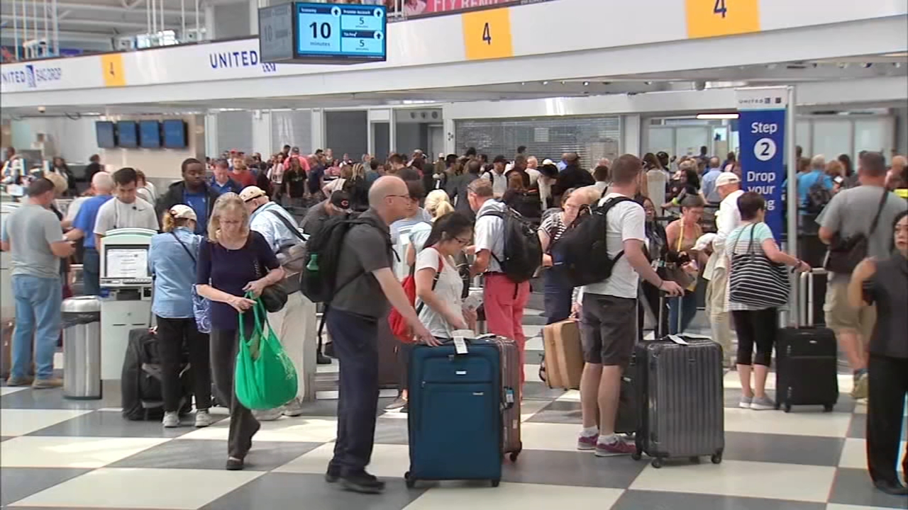 Trump's European travel ban leaves Chicago travel agents scrambling to get people home