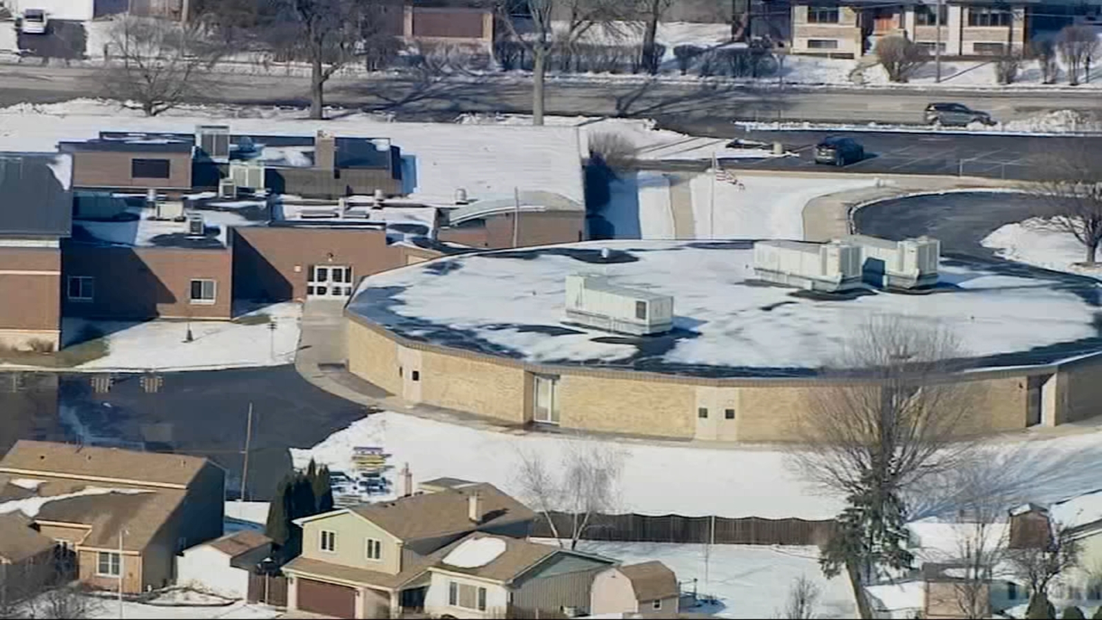 A special education teacher is suing Wood Dale school district over maternity leave ABC7 Chicago