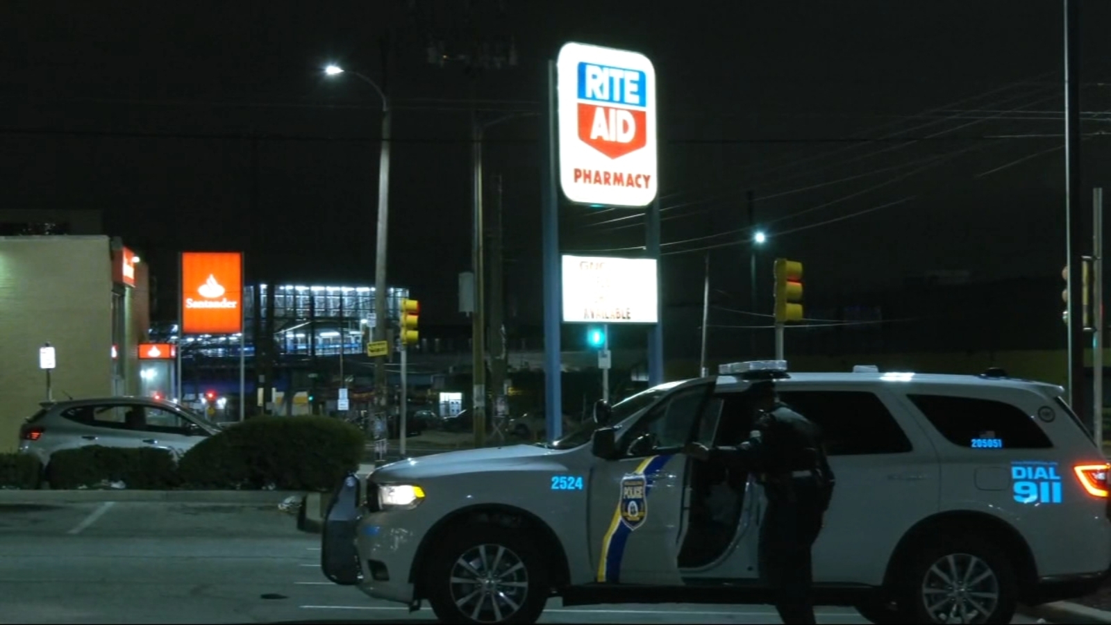 Philadelphia Rite Aid worker fights back against shoplifting suspect at