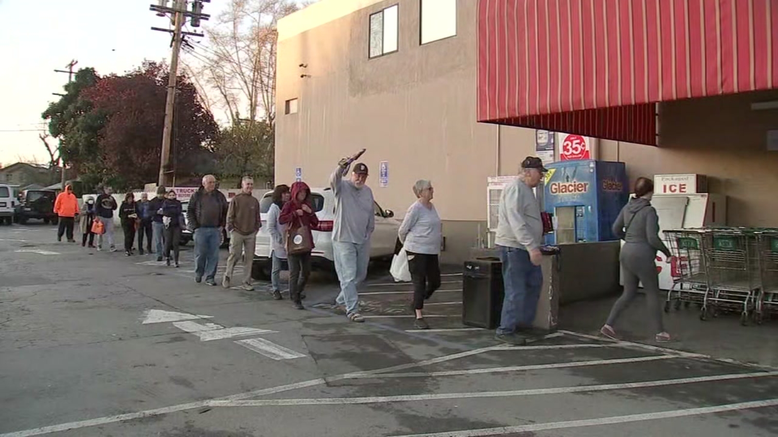Bay Area grocery store chain hosting 'senior hour' to help protect