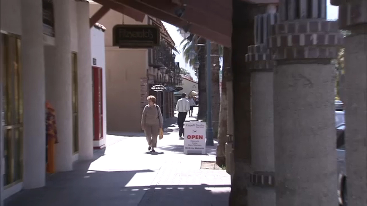 Palm Springs issues shelter-in-place order for residents