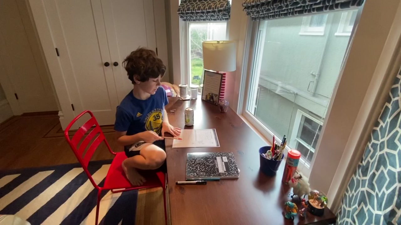 Coronavirus: Students face digital divide as schools turn to remote learning