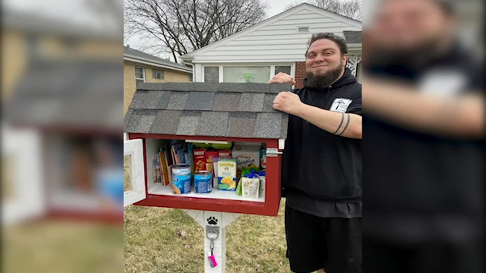 Coronavirus Illinois Mount Prospect community turns mini libraries