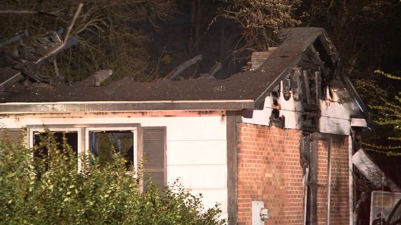 Mother, 2 boys found dead in Fayetteville home fire on Portsmouth Drive