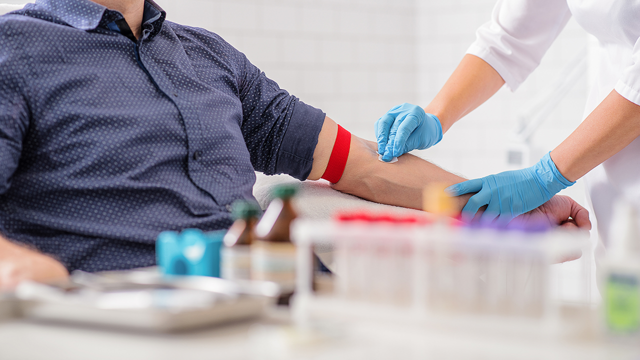 Surgeon General urges US citizens to donate blood