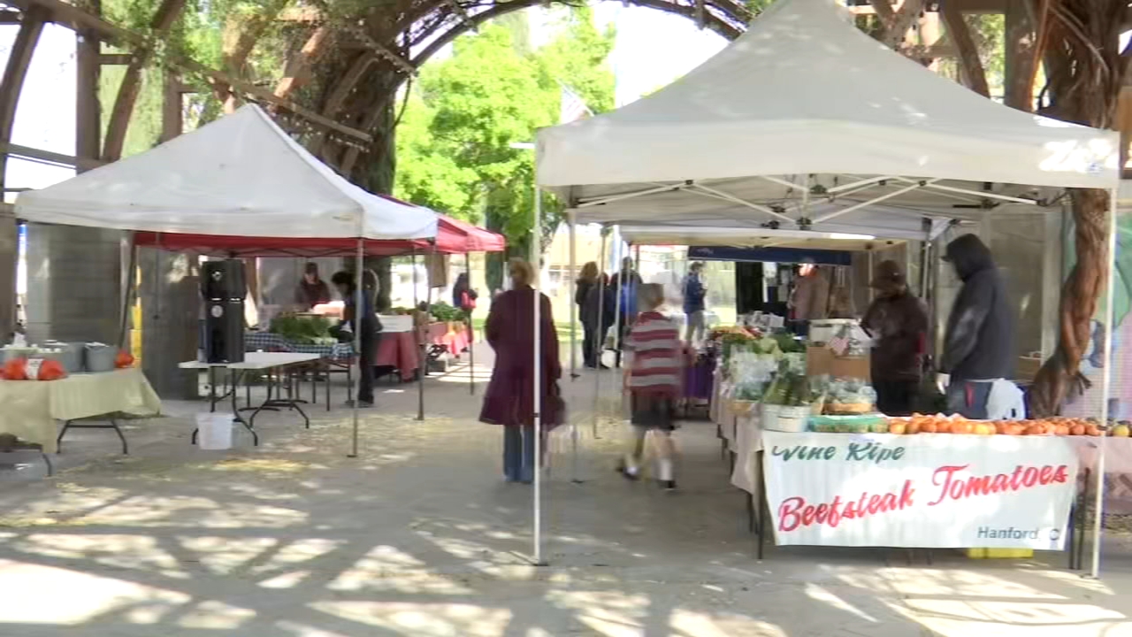 Fresno farmers market still seeing business during COVID-19 outbreak
