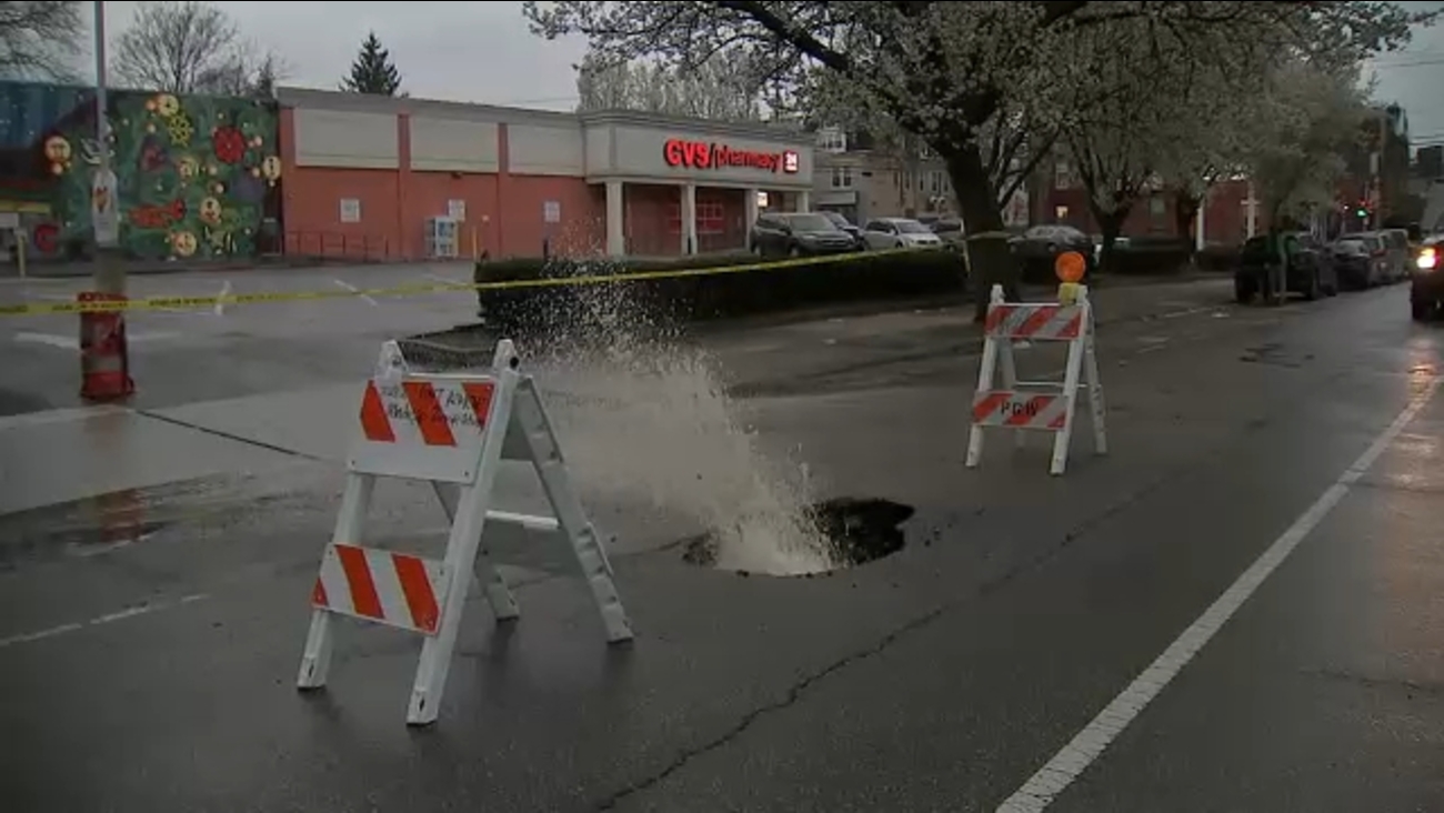 Water main break cuts service to apartments, business in West Philadelphia 6abc Philadelphia