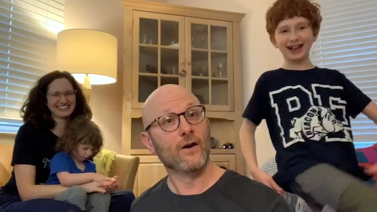2 dads use improv to help kids have fun during pandemic