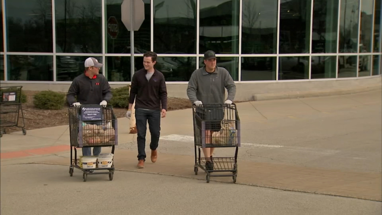 Orland Park student provides a helping hand to seniors, delivering