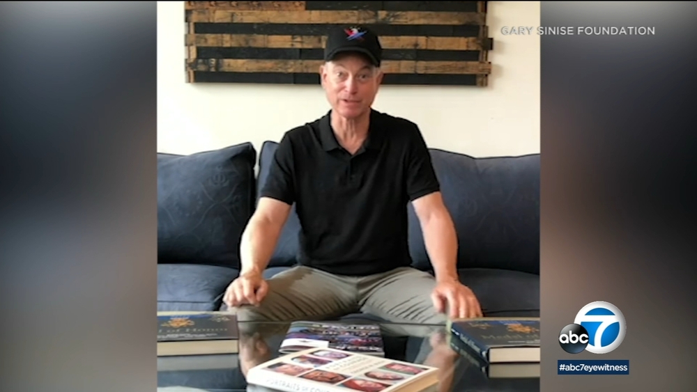 COVID-19: Gary Sinise helps provide LAPD with place to rest, recharge