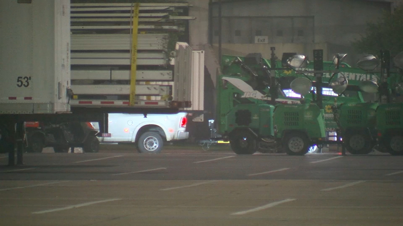 Crews building 3 emergency shelters at NRG