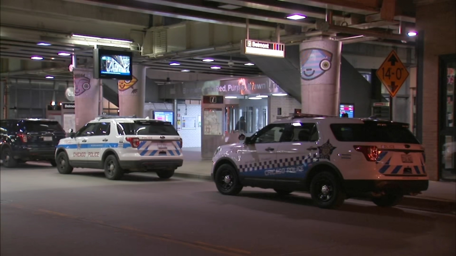 Chicago CTA shooting Security guard, teen girl wounded after guard's
