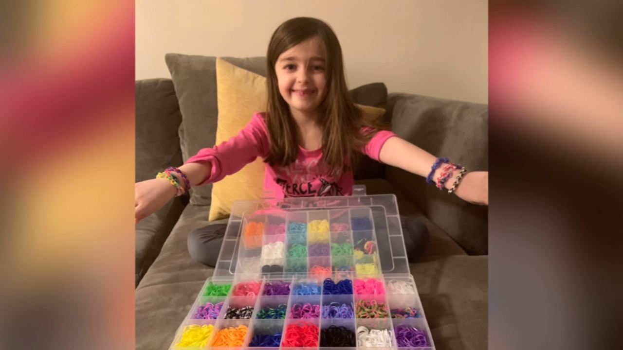 Girl, 7, sells bracelets to support Lurie Children's Hospital