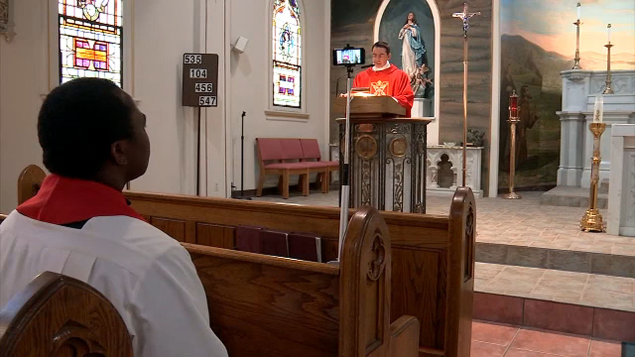 NY churches hold virtual Good Friday mass