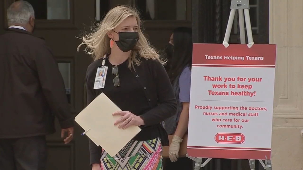 H-E-B feeds delivers hundreds of meals to health care workers