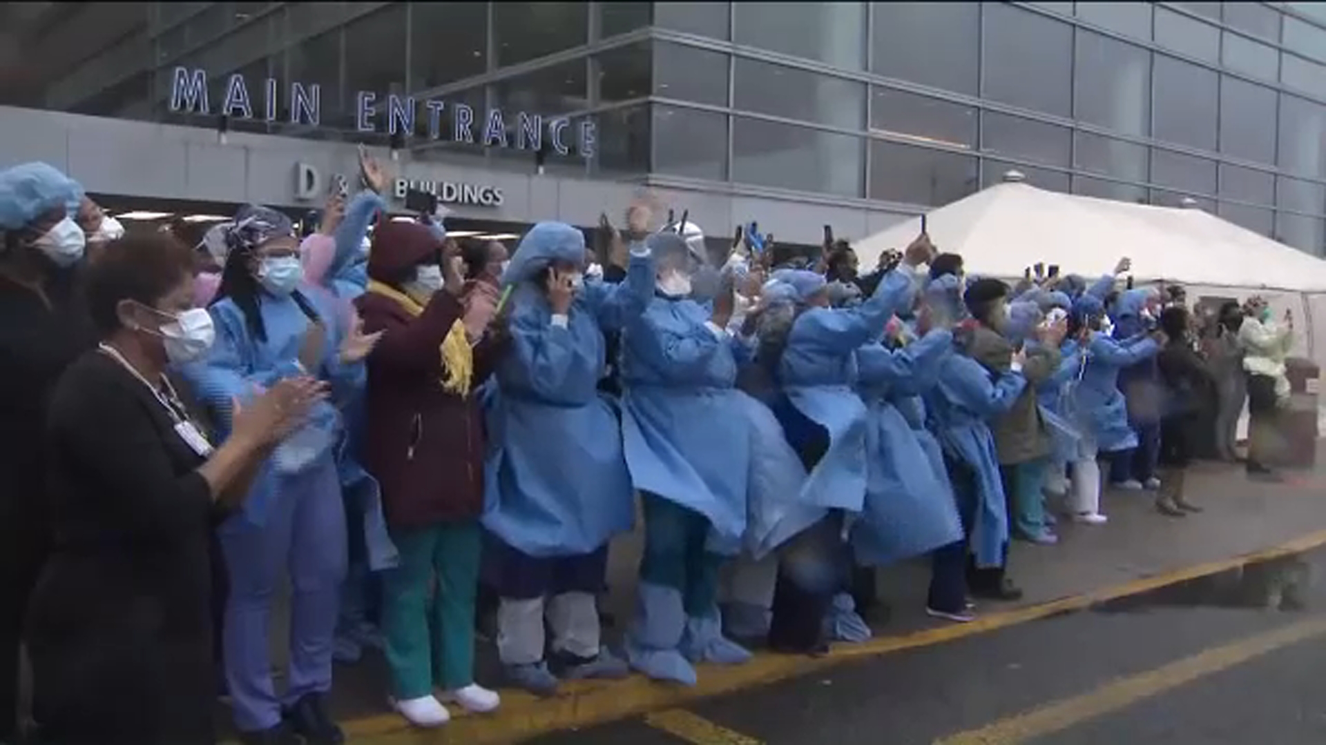 NYPD officers thank health care heroes fighting COVID-19