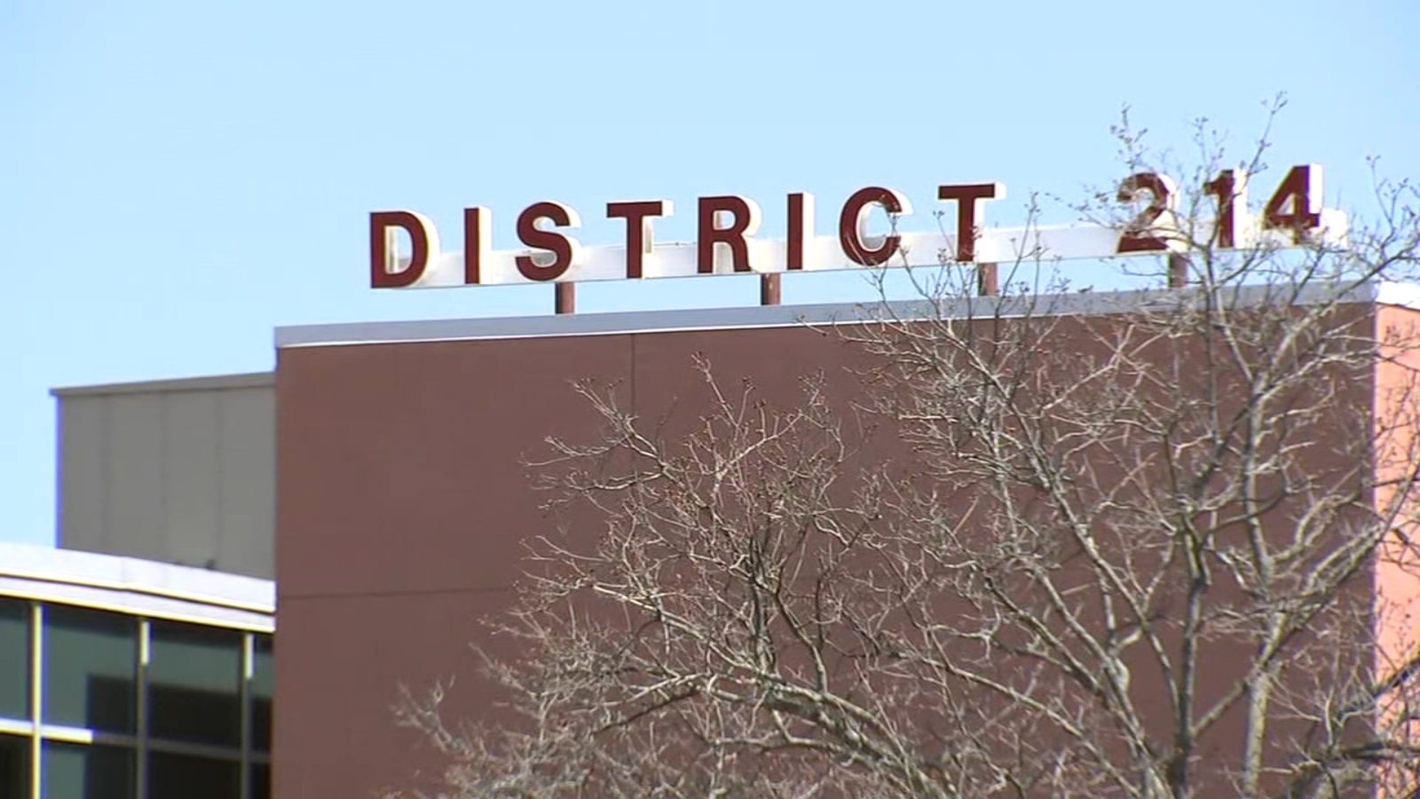Coronavirus Illinois Township High School District 214 student dies