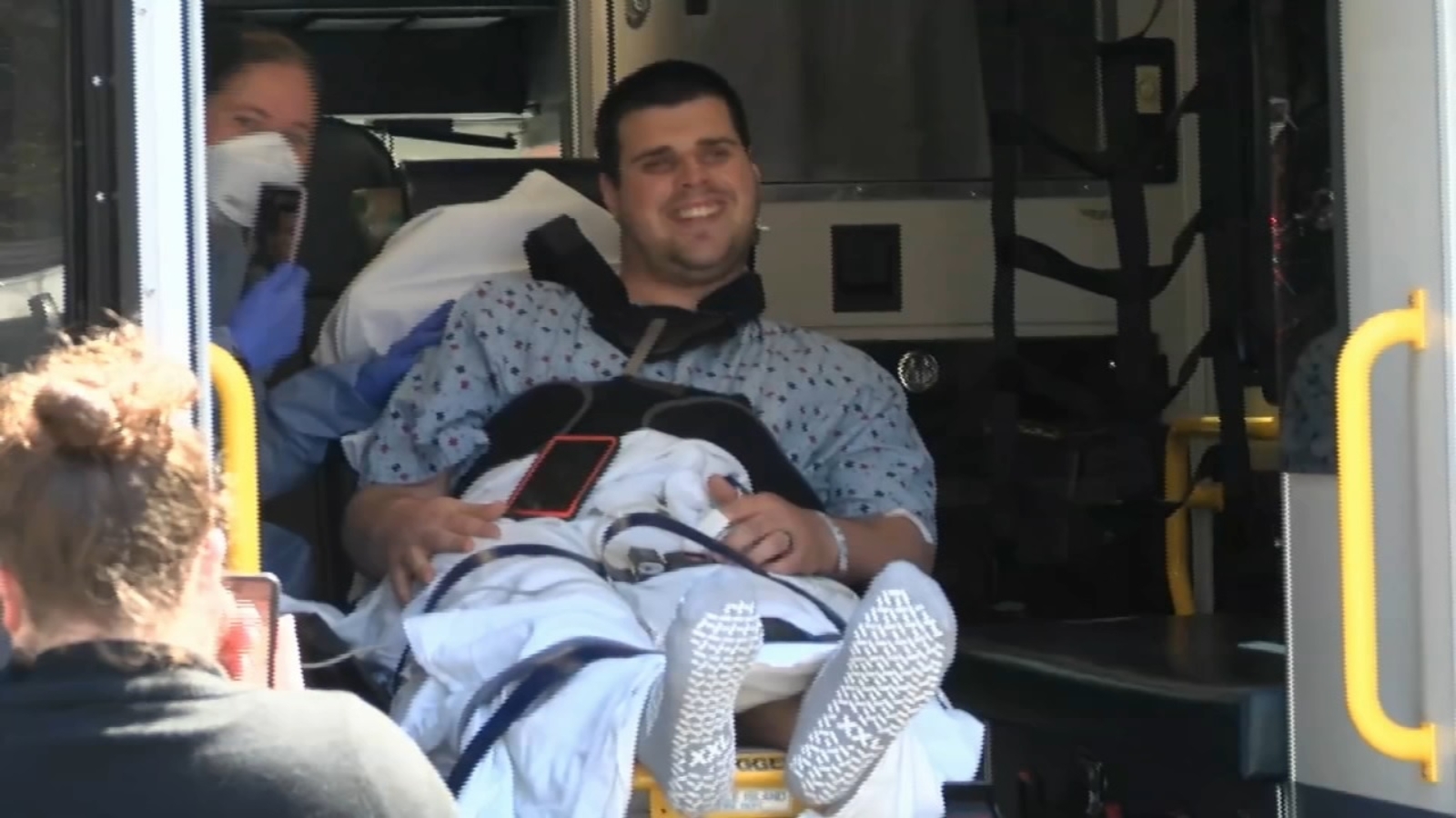 Long Island firefighter gets hero's after returning home from