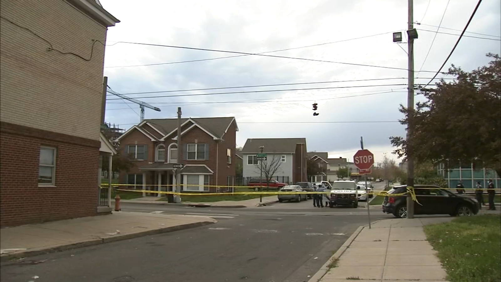 North Philadelphia shooting leaves teen girl critically injured - 6abc ...