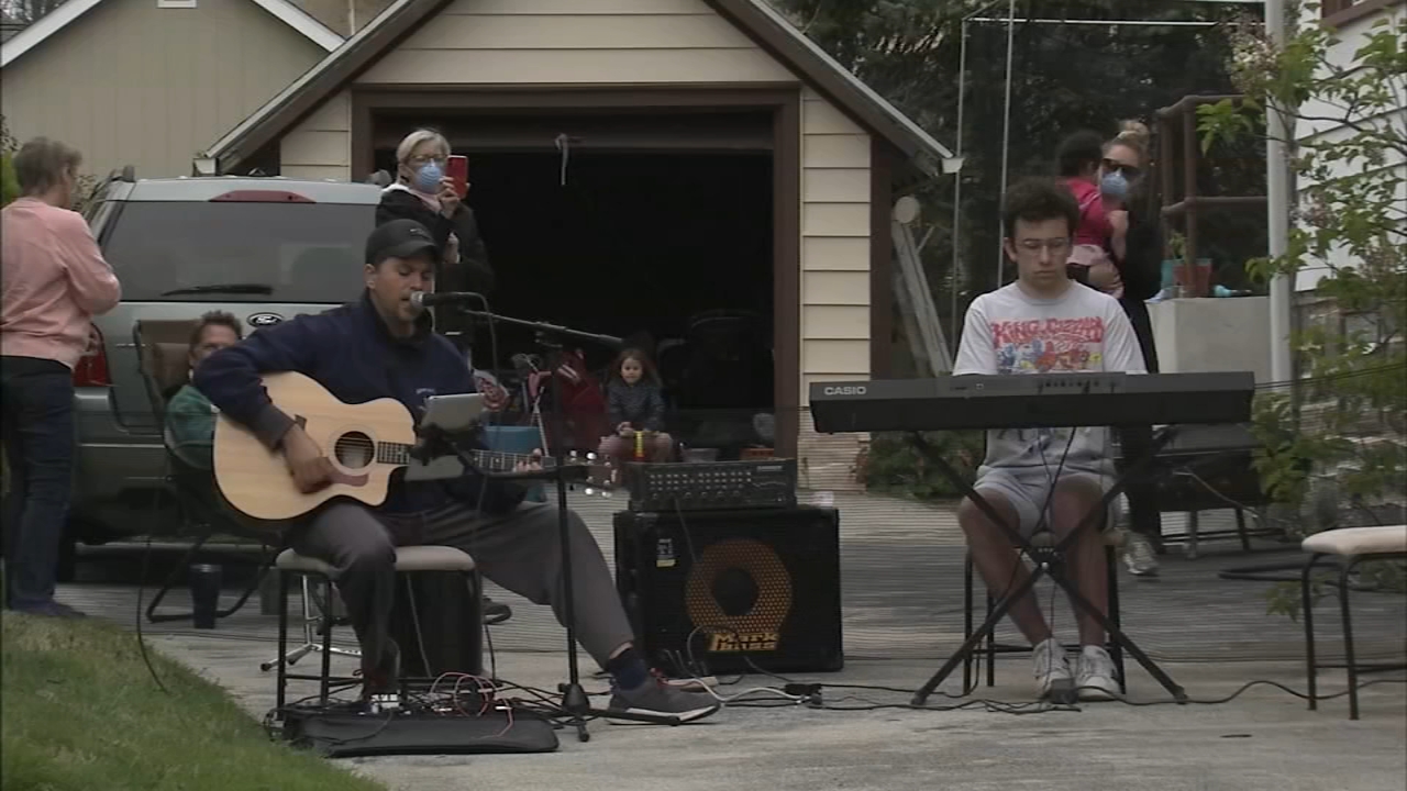 Musician hosts curbside concert during COVID-19 shutdown