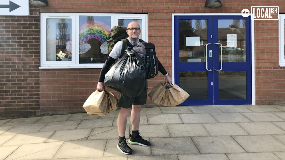 Teacher walks miles every day to deliver meals to students