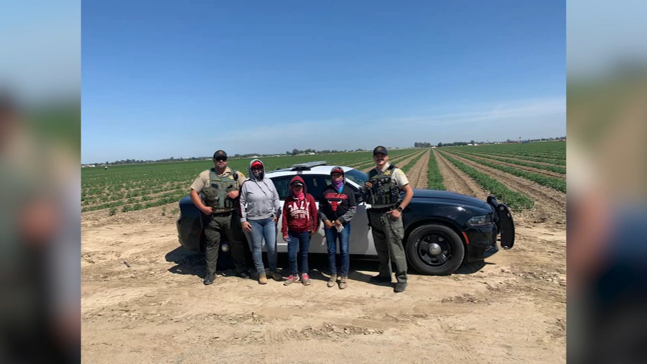 Deputies bring food to Kings County farmworkers whose lunches were stolen