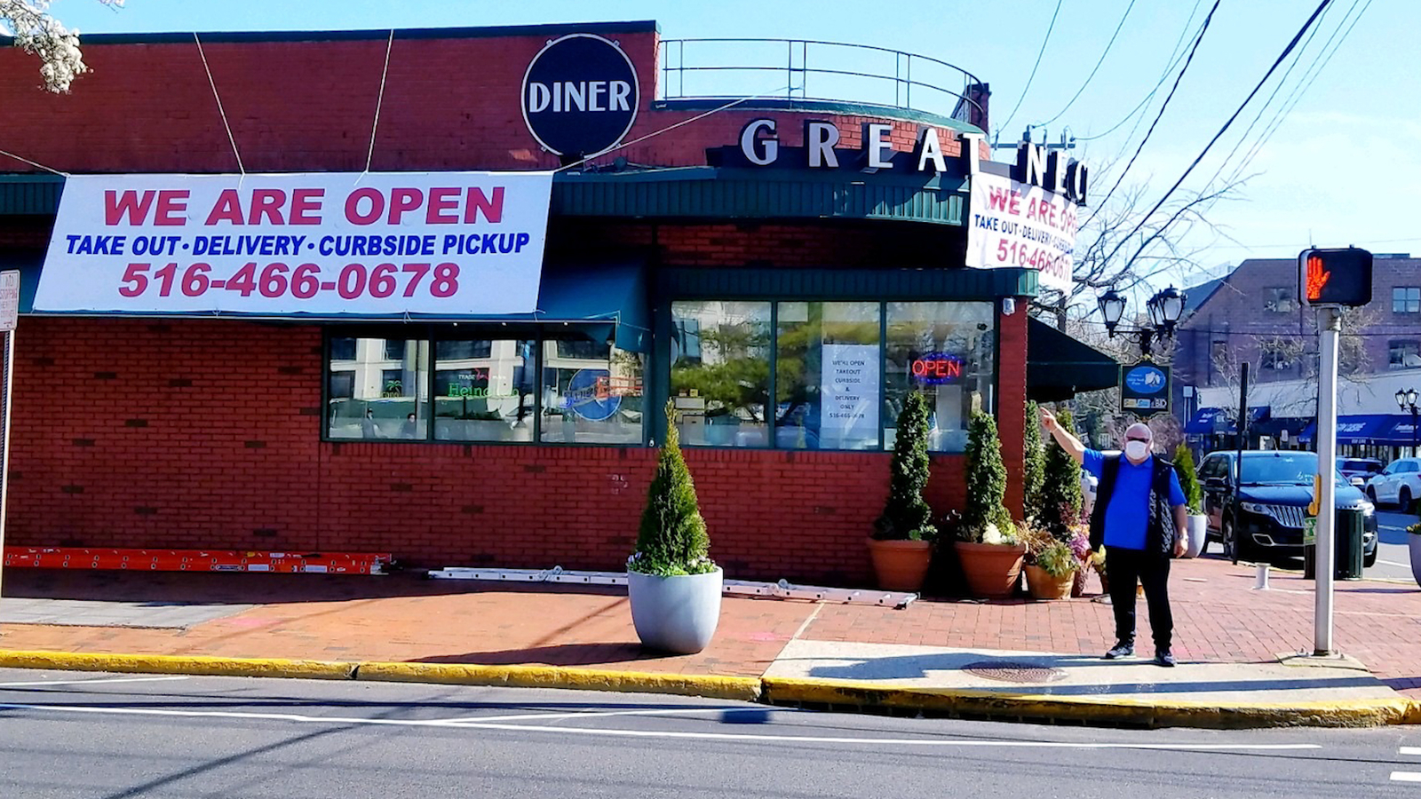 Long Island's Great Neck Diner adapts to new normal during coronavirus
