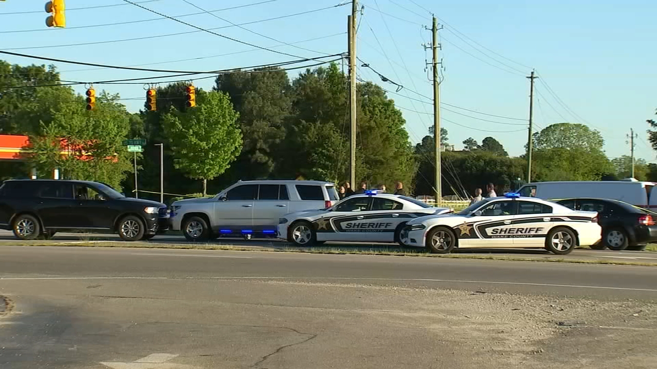 One dead, one injured in shooting that closed lanes on U.S. 70 near Garner