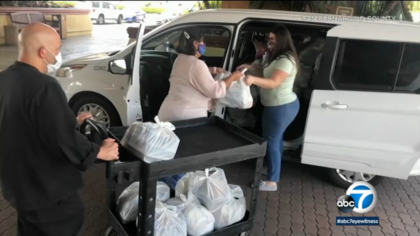 'Great Plates Delivered' program helps vulnerable seniors receive free