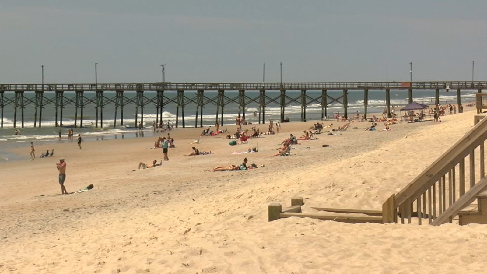 Surf City Mayor Admits Beaches Were Too Crowded Over The Weekend Abc11 Raleigh Durham