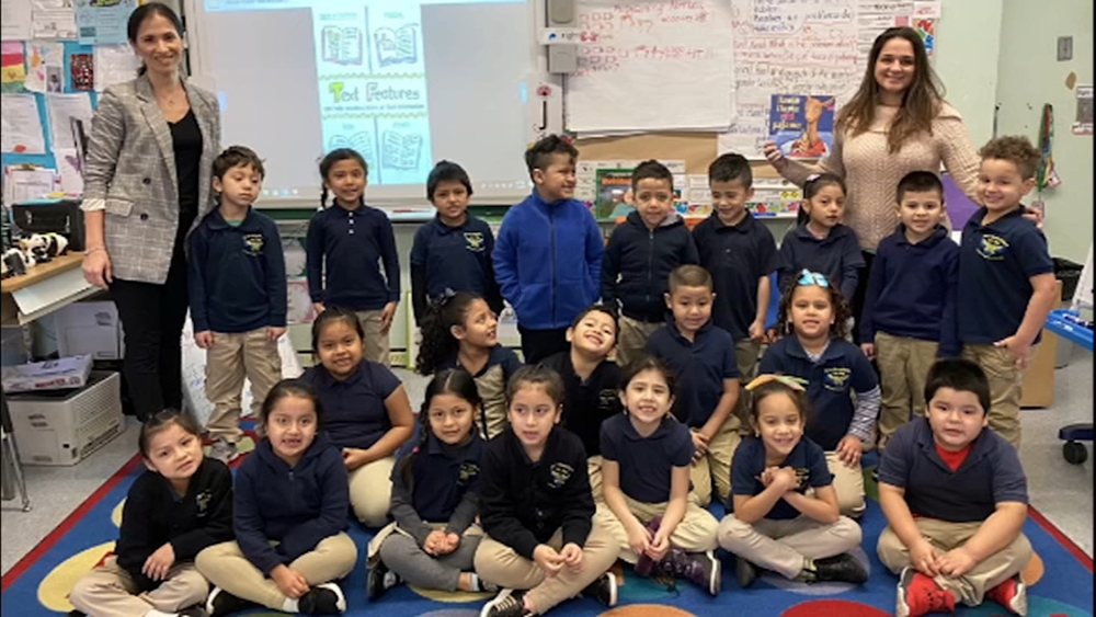 NJ teacher bridges language, technology gap for kindergartners